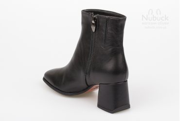 Жіночі черевики Lirio HB302