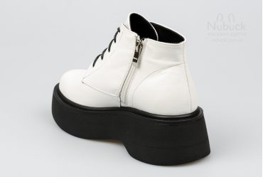 Демісезонні жіночі черевики Morento C261-2303 white